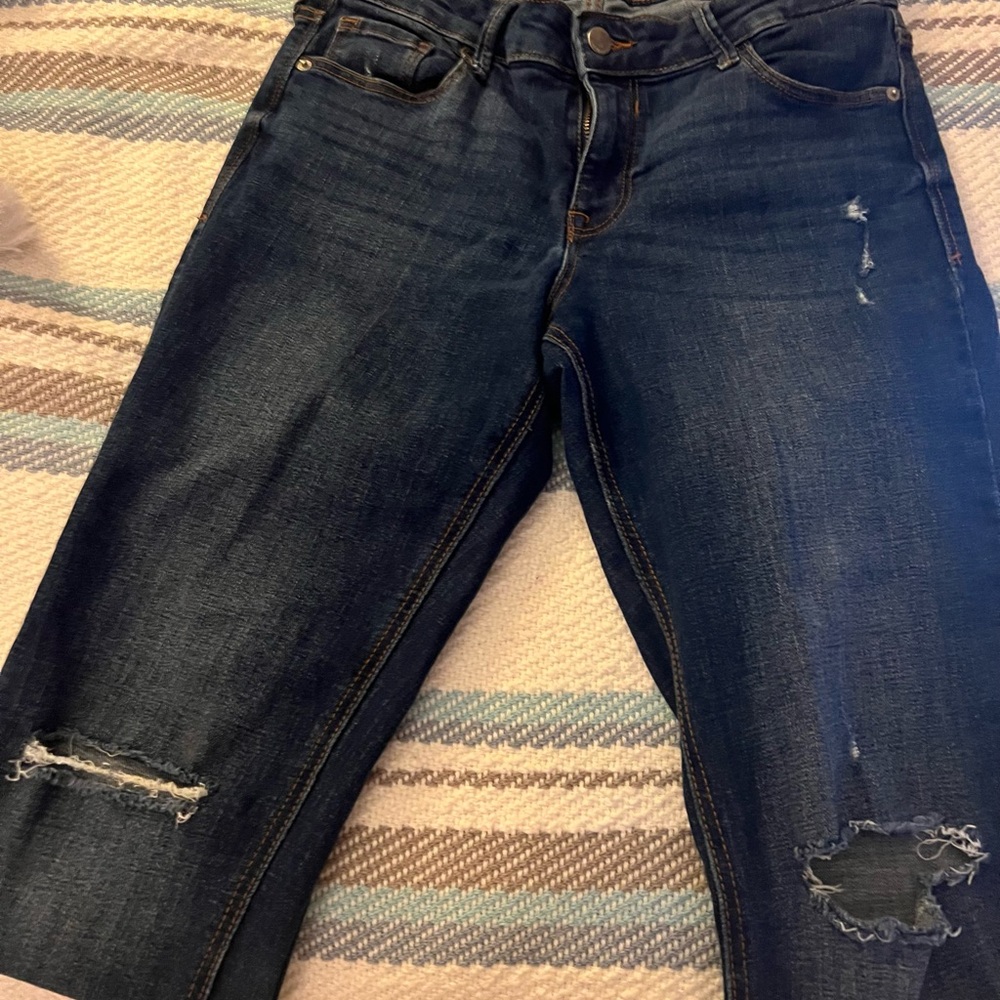 Women's Distressed Blue Jeans